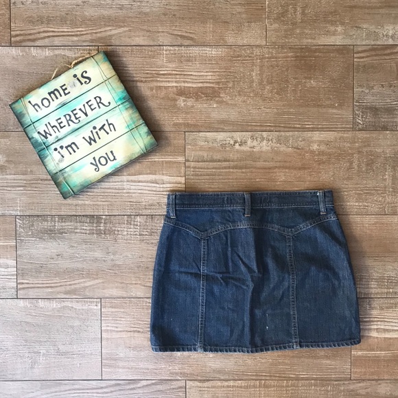 SOLD   GAP Jeans Chic Dark Wash Denim Skirt Size L - Picture 7 of 8